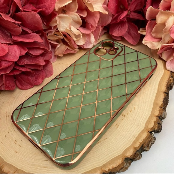 Luxury Sage Green and Gold Electroplated 3D Design iPhone & Samsung Galaxy Case - Picture 4 of 16